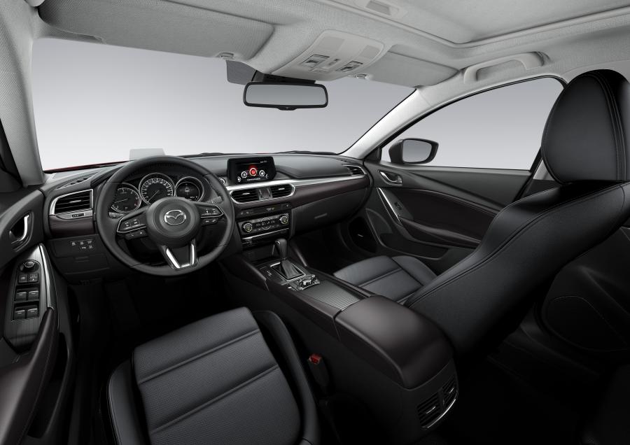 Торпедо Mazda6 Wagon 2015 года  (фото 48 из 77)